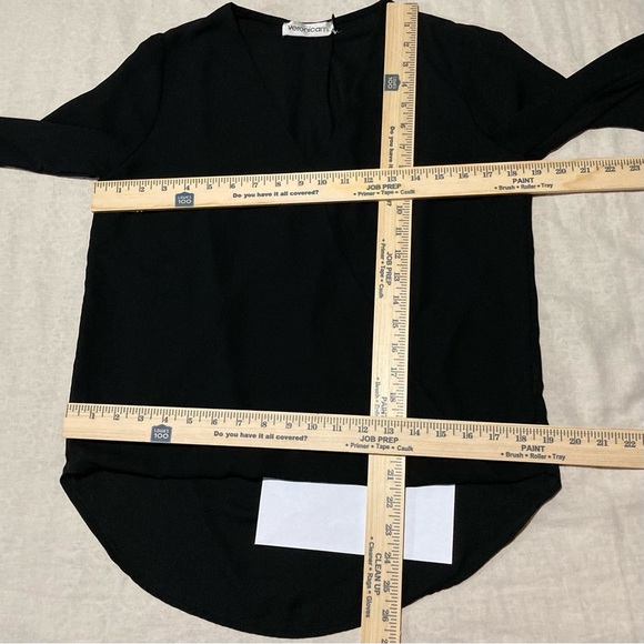 Veronica M V Neck Black Blouse with Elongated Shirt Tail - Picture 2 of 8